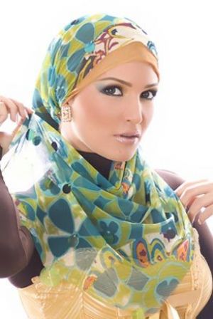 Trends - headscarf chic - myLusciousLife.com.jpg